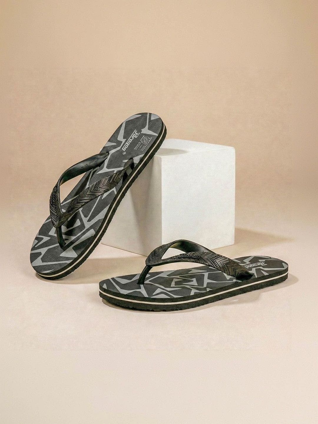Paragon Men Printed Rubber Thong Flip-Flops-picture-51