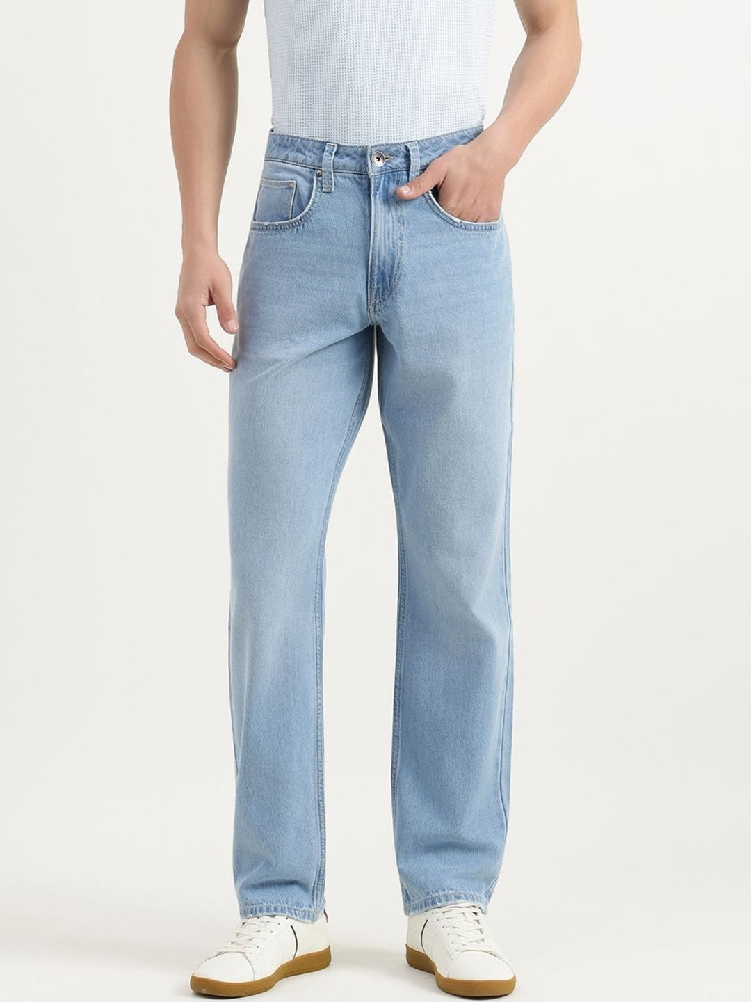 United Colors of Benetton Men Comfort Relaxed Fit Mid-Rise Jeans-image-22