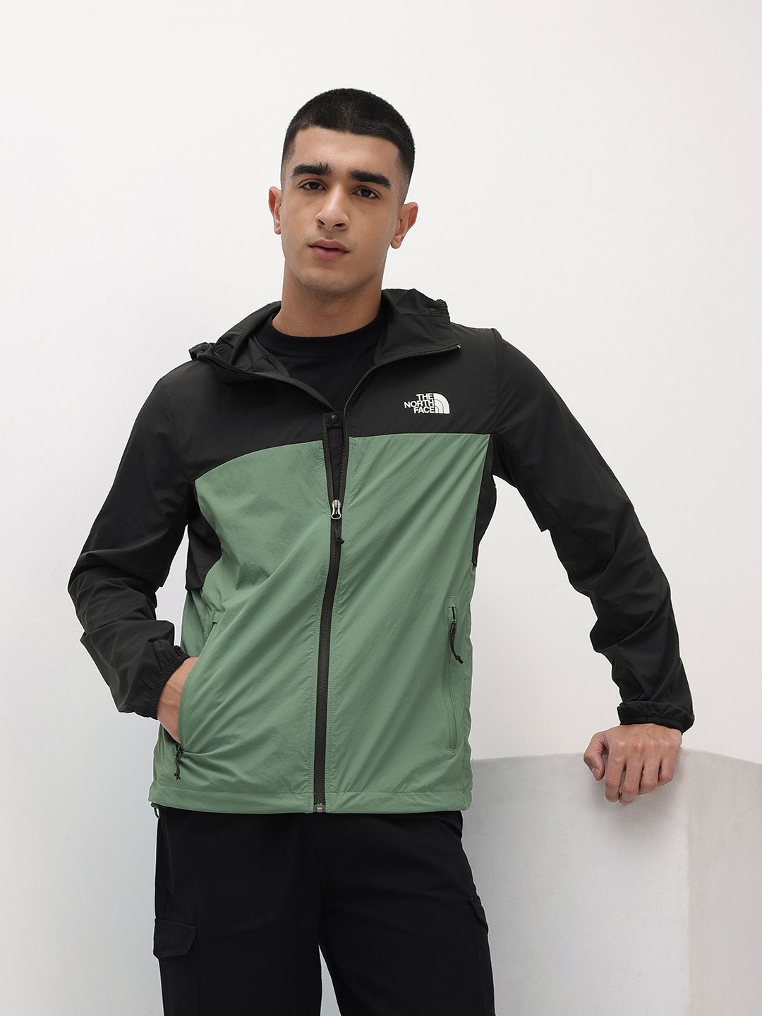 The North Face Colourblocked Hooded Sports Tailored Jacket-picture-35