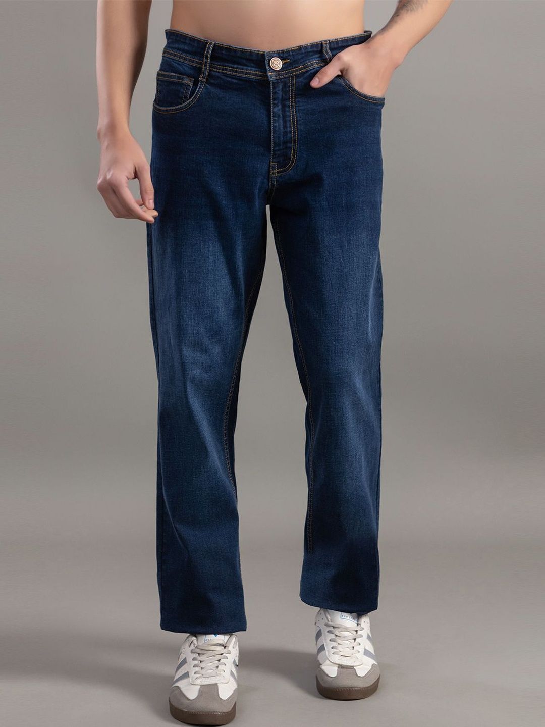 Club York Men Regular Fit Mid-Rise Light Fade Stretchable Jeans-picture-11