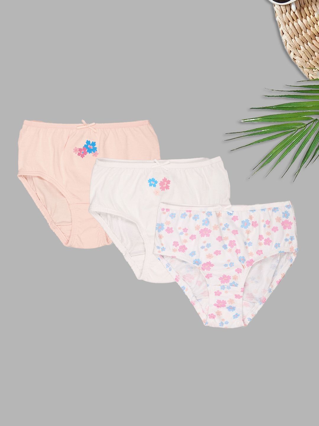 Pantaloons Junior Girls Pack of 3 Printed Assorted Cotton Core M