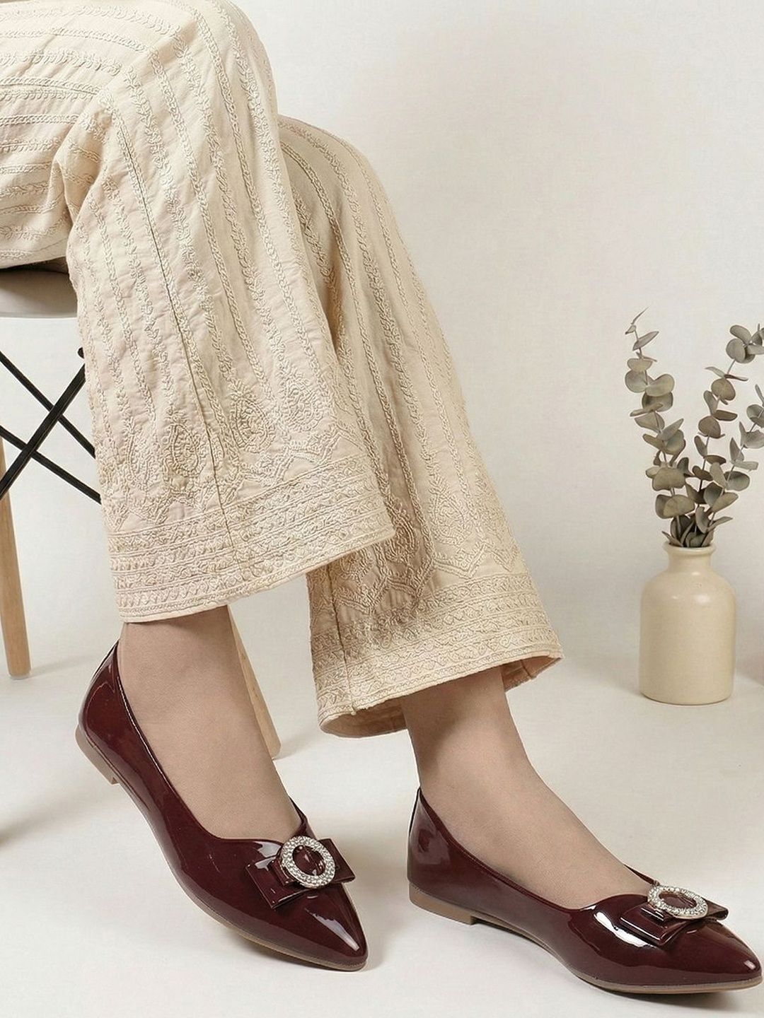 DressBerry Women Mojaris Flats-image-49