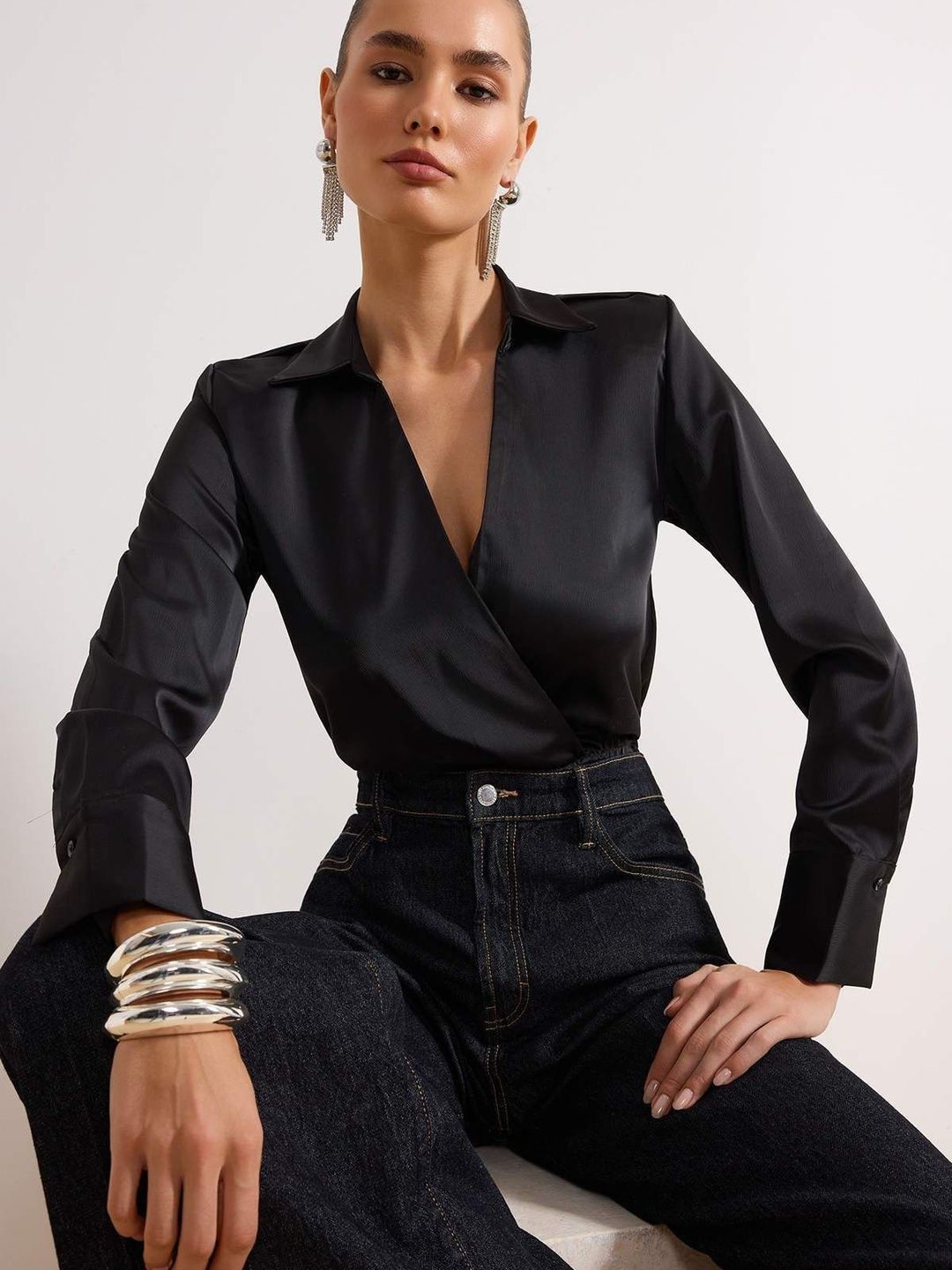 Trendyol V-Neck Bodysuit-picture-49