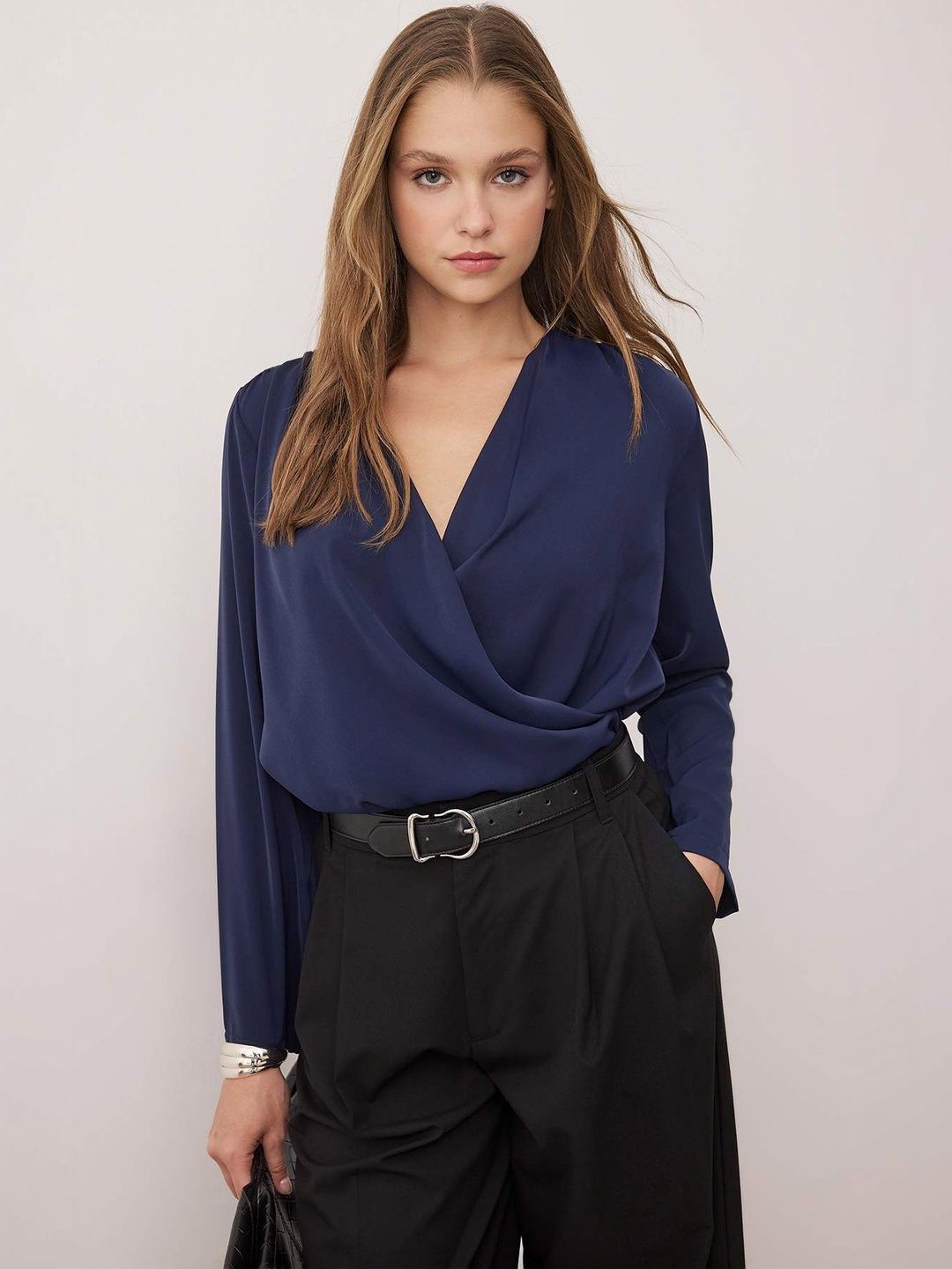 Trendyol V-Neck Long Sleeves Wrap Top-picture-38