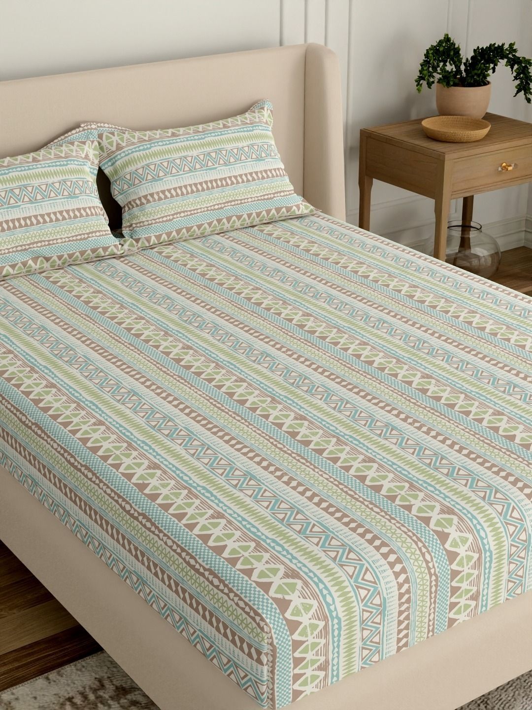 Portico Multicoloured Geometric 144 TC Bedsheet with 2 Pillow Covers-image-48