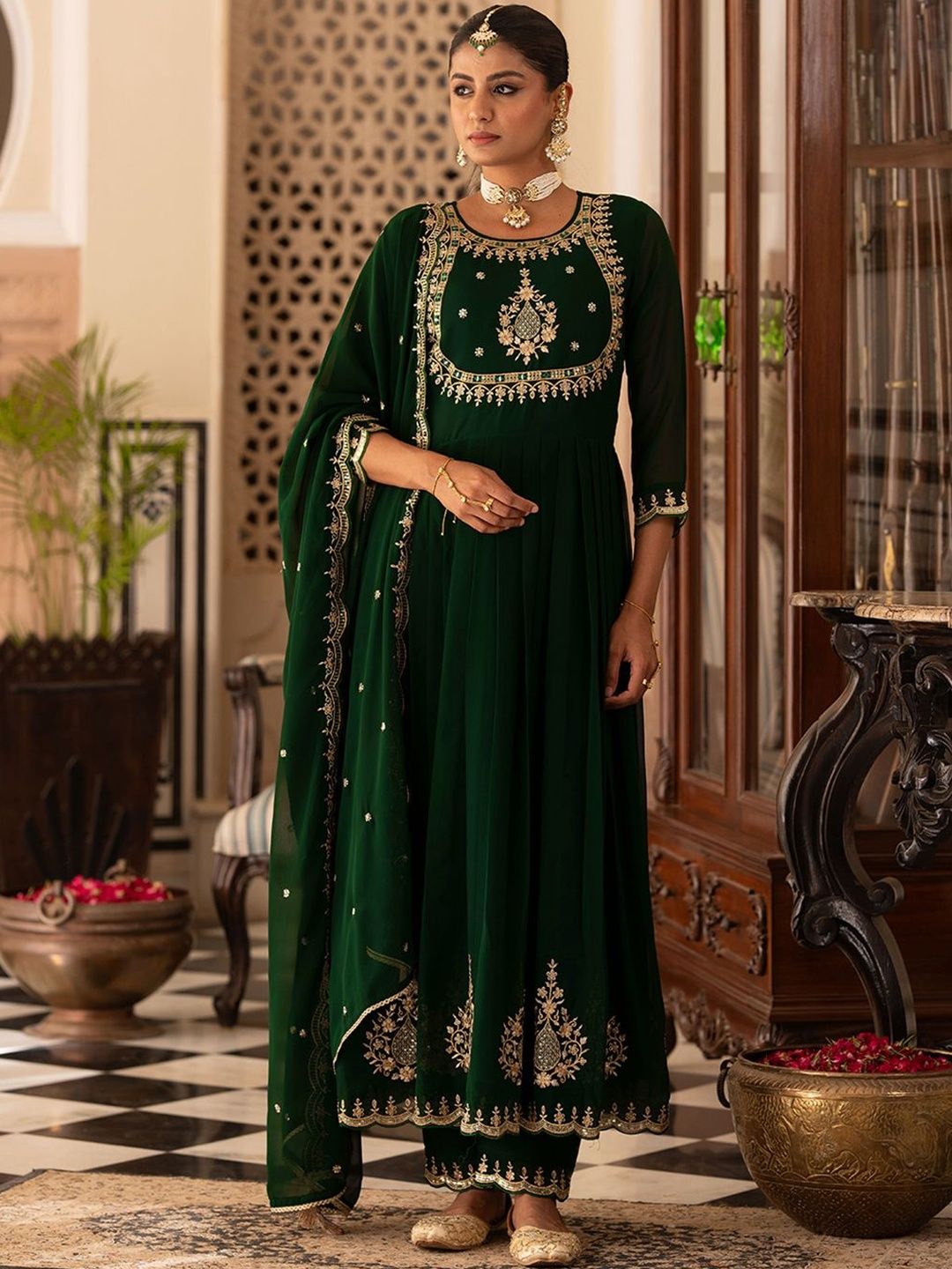 House of Pataudi Embroidered Round Neck Kurta & Trousers With Dupatta-picture-26