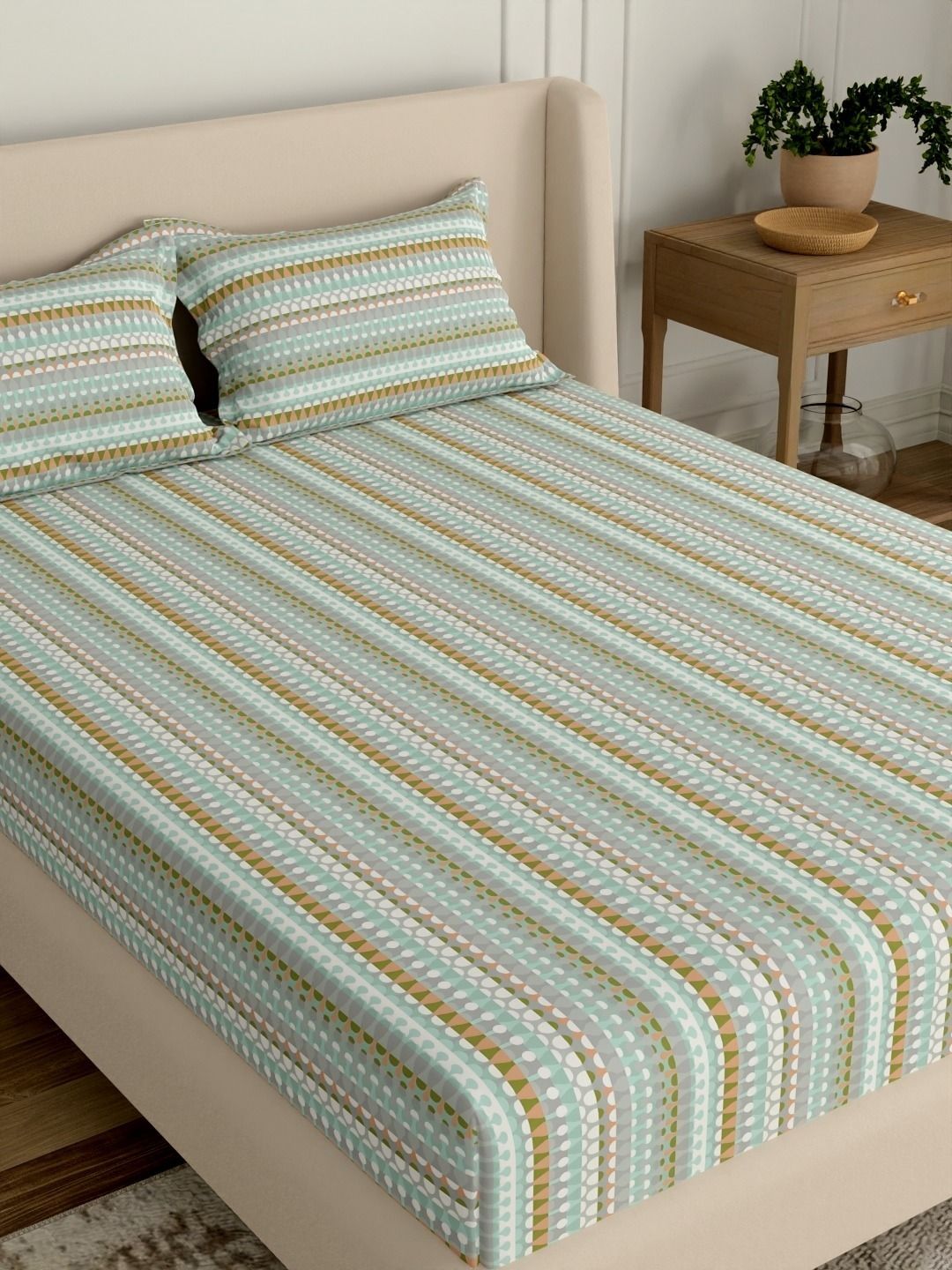 Portico Sea Green Geometric 144 TC Bedsheet with 2 Pillow Covers-picture-45