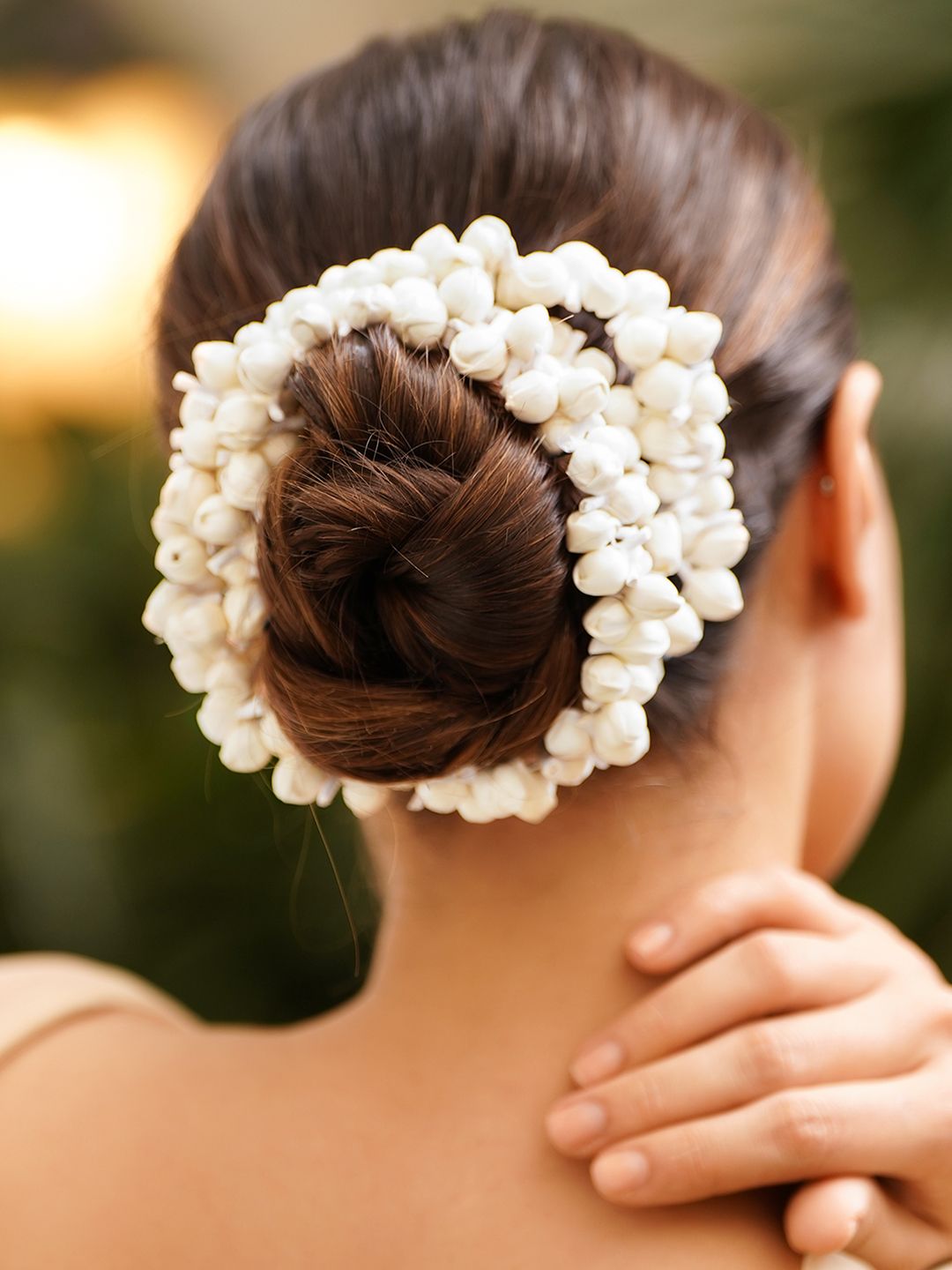 Rubans Women Artificial Circular Jasmine Floral Bun Hair Accessory-picture-11
