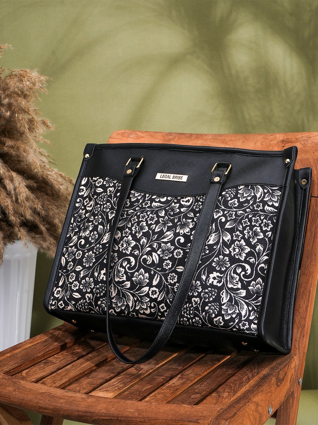 LEGAL BRIBE Floral Printed PU Structured Tote Bag-picture-42