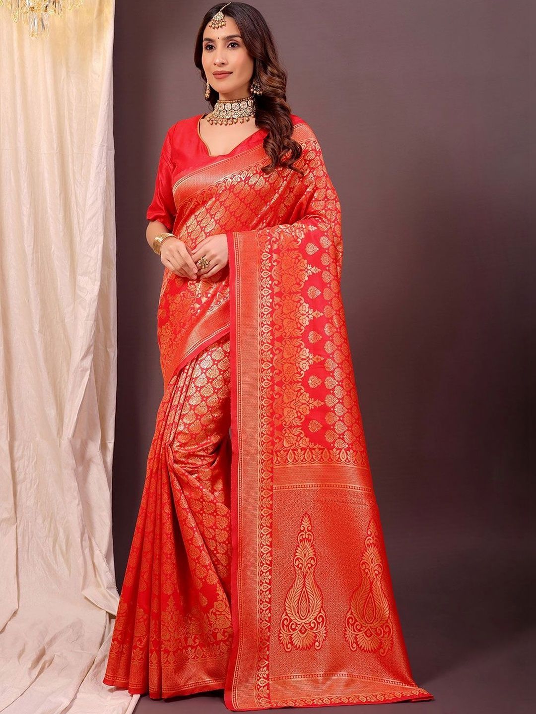 Varutex Ethnic Motifs Zari Silk Blend Banarasi Saree-picture-25