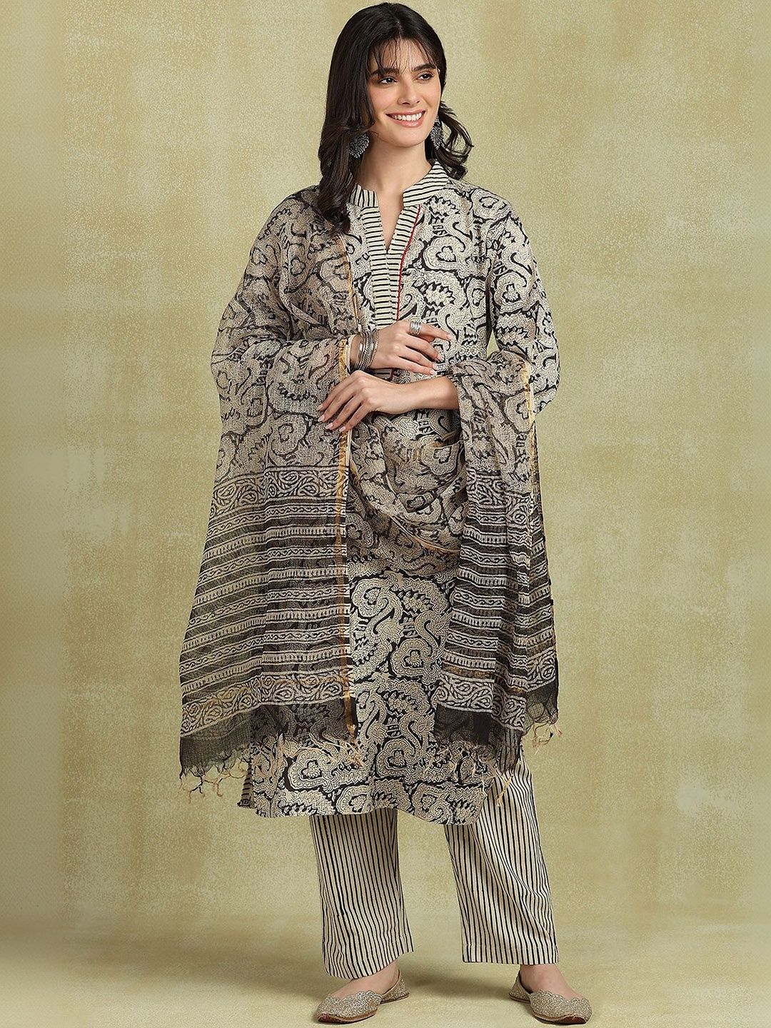 Tahiliya Ethnic Motifs Printed Block Print Dupatta-picture-50