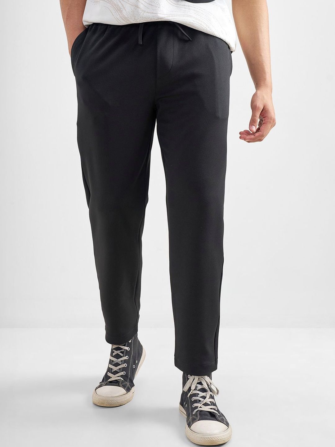 HIGHLANDER Men Brown Solid Textured Jogger Trouser-picture-45