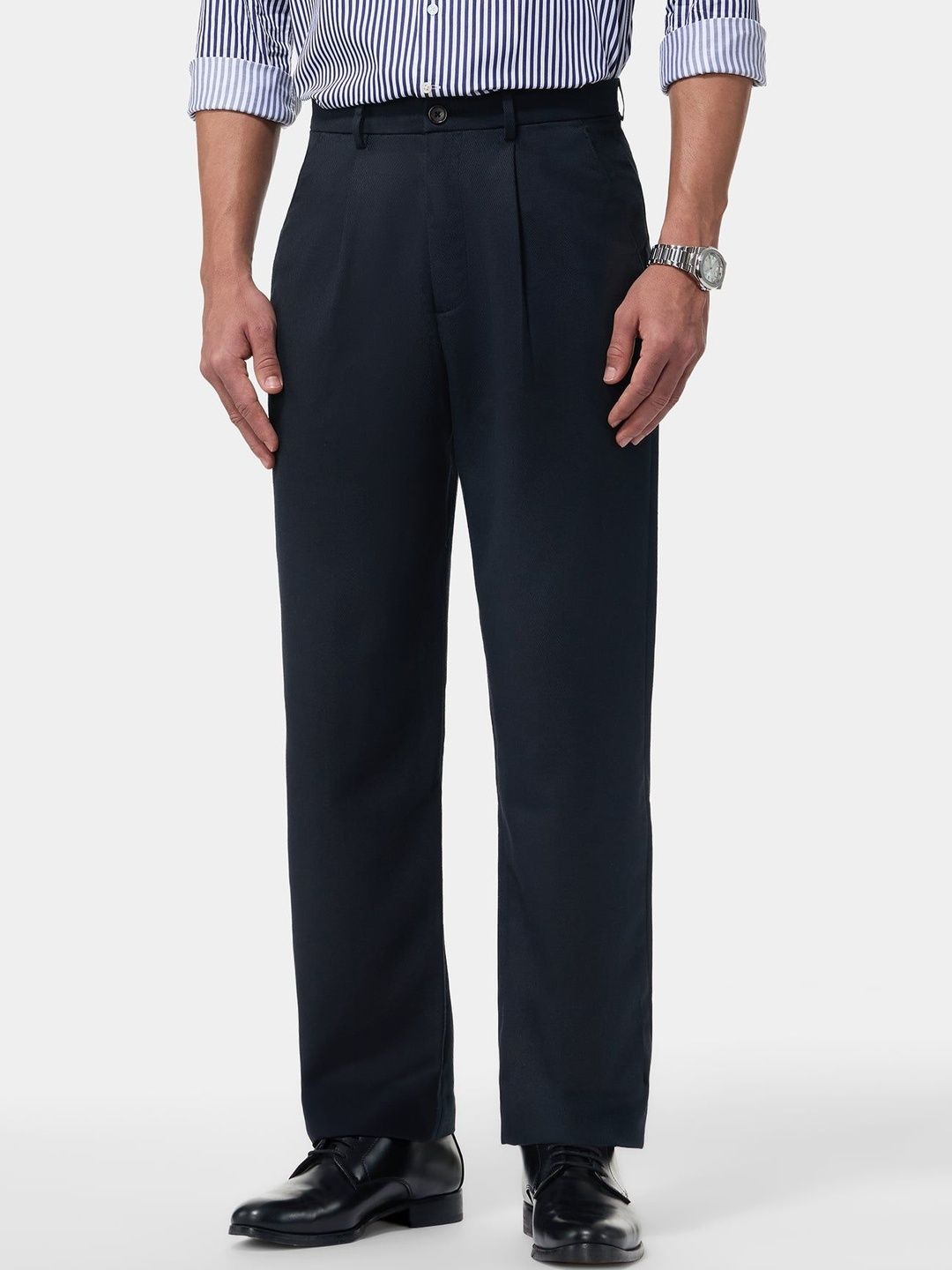 VAHRO Textured Relaxed Pant-picture-54