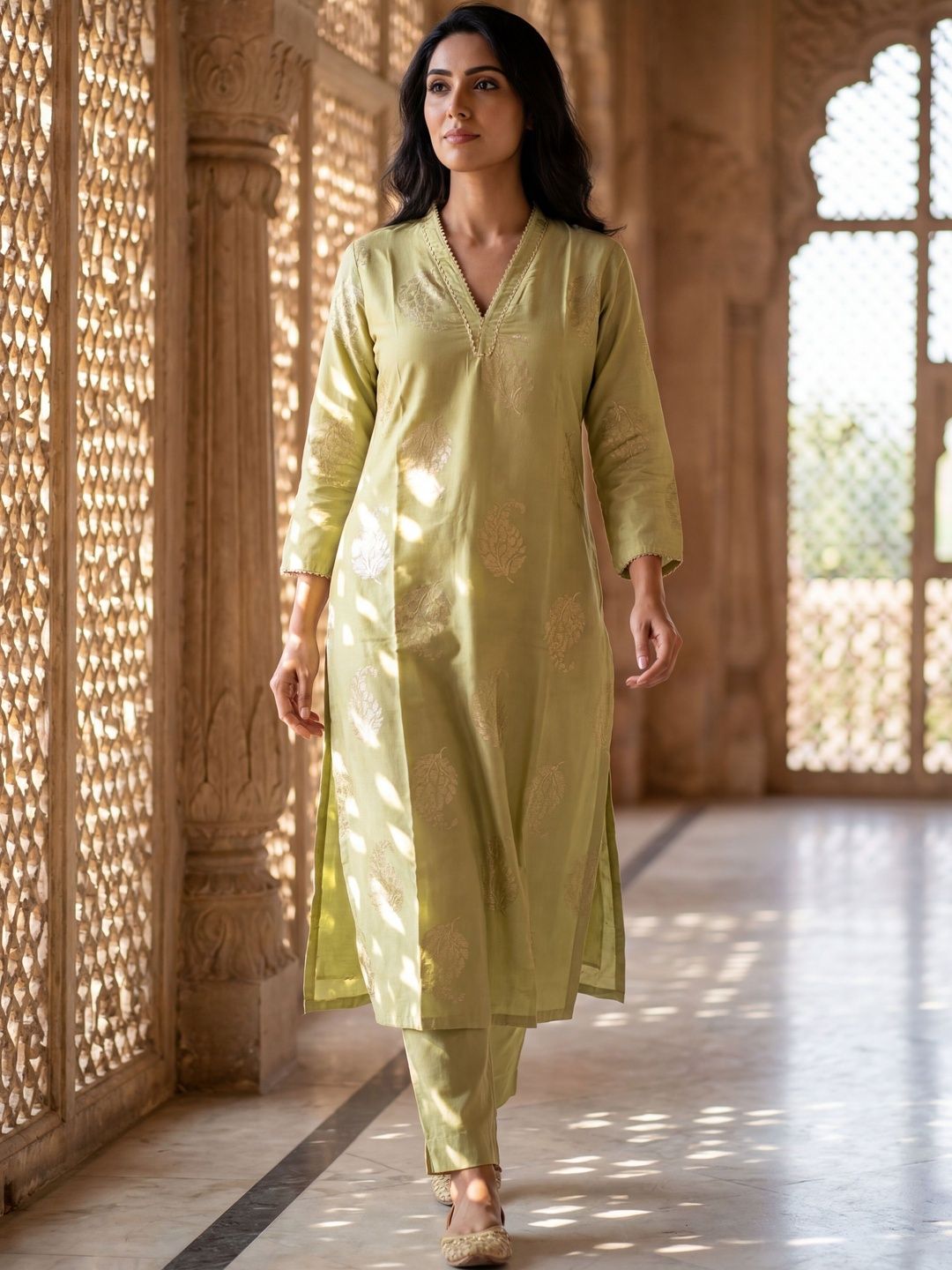 Anouk Mirage Ethnic Motifs Woven Design V-Neck Thread Work Thread Work Kurti-picture-25