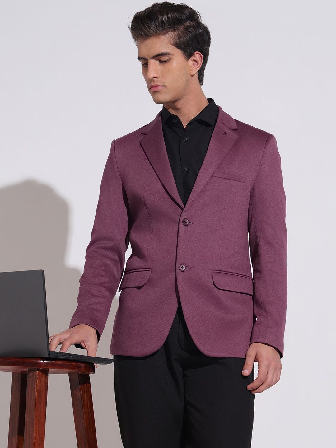 SHOWOFFFF Notched Lapel Single-Breasted Tailored Fit Formal Blazers-image-37
