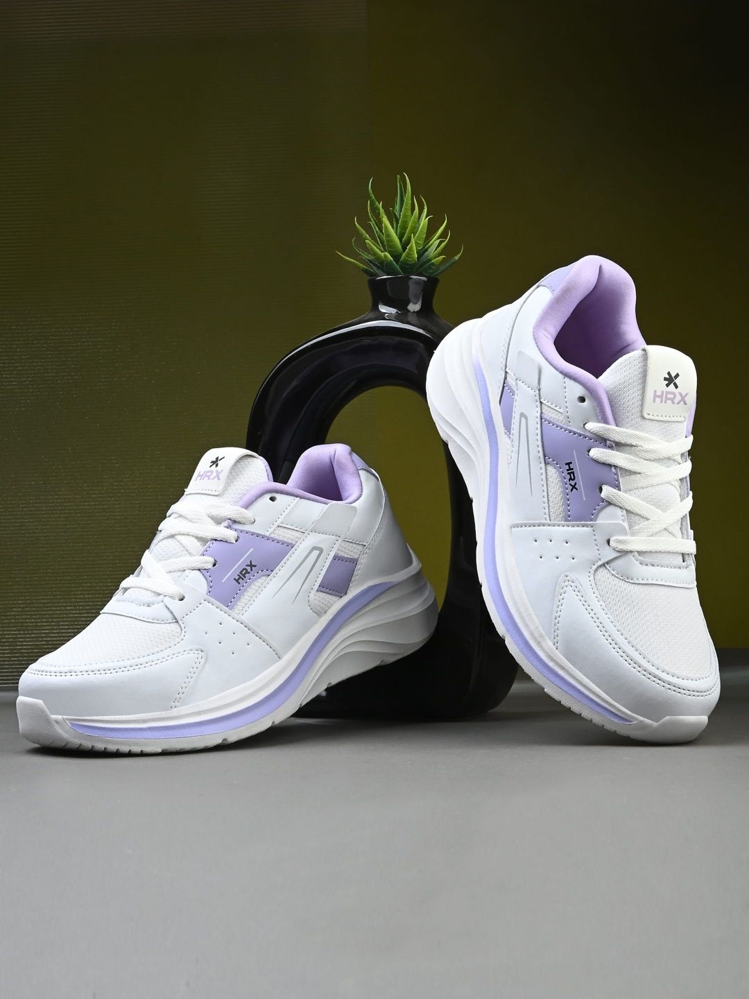 HRX by Hrithik Roshan Women Training or Gym Non-Marking Shoes