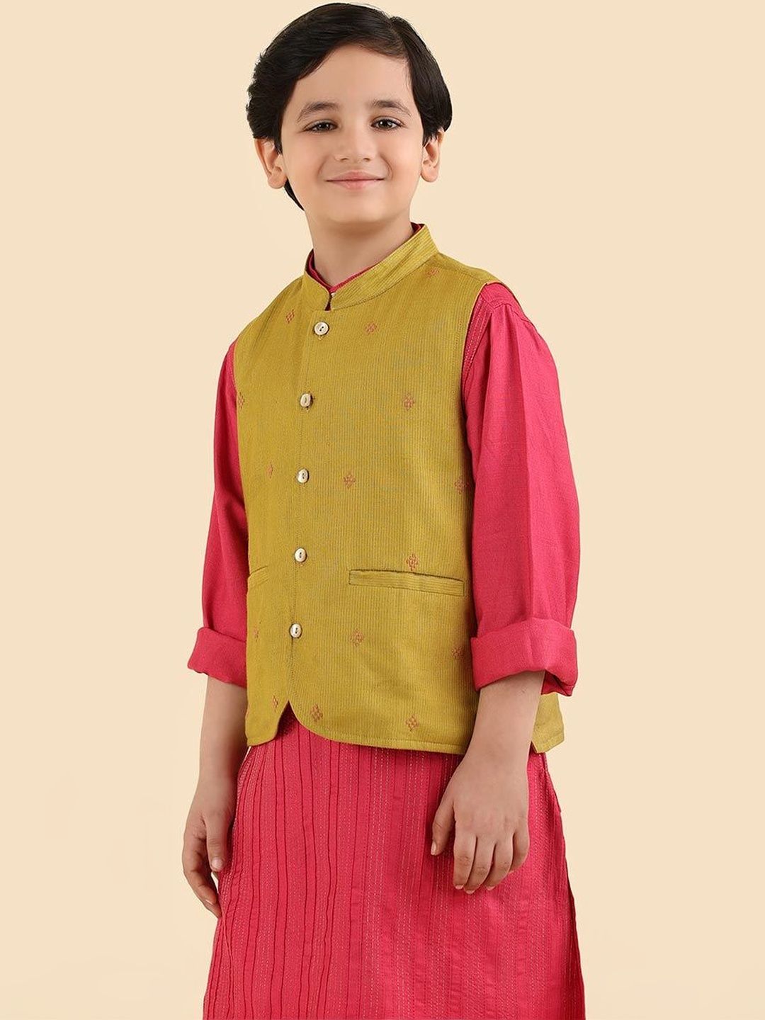 Fabindia Boys Woven Design Mandarin Collar Sleeveless Nehru Jacket-picture-11