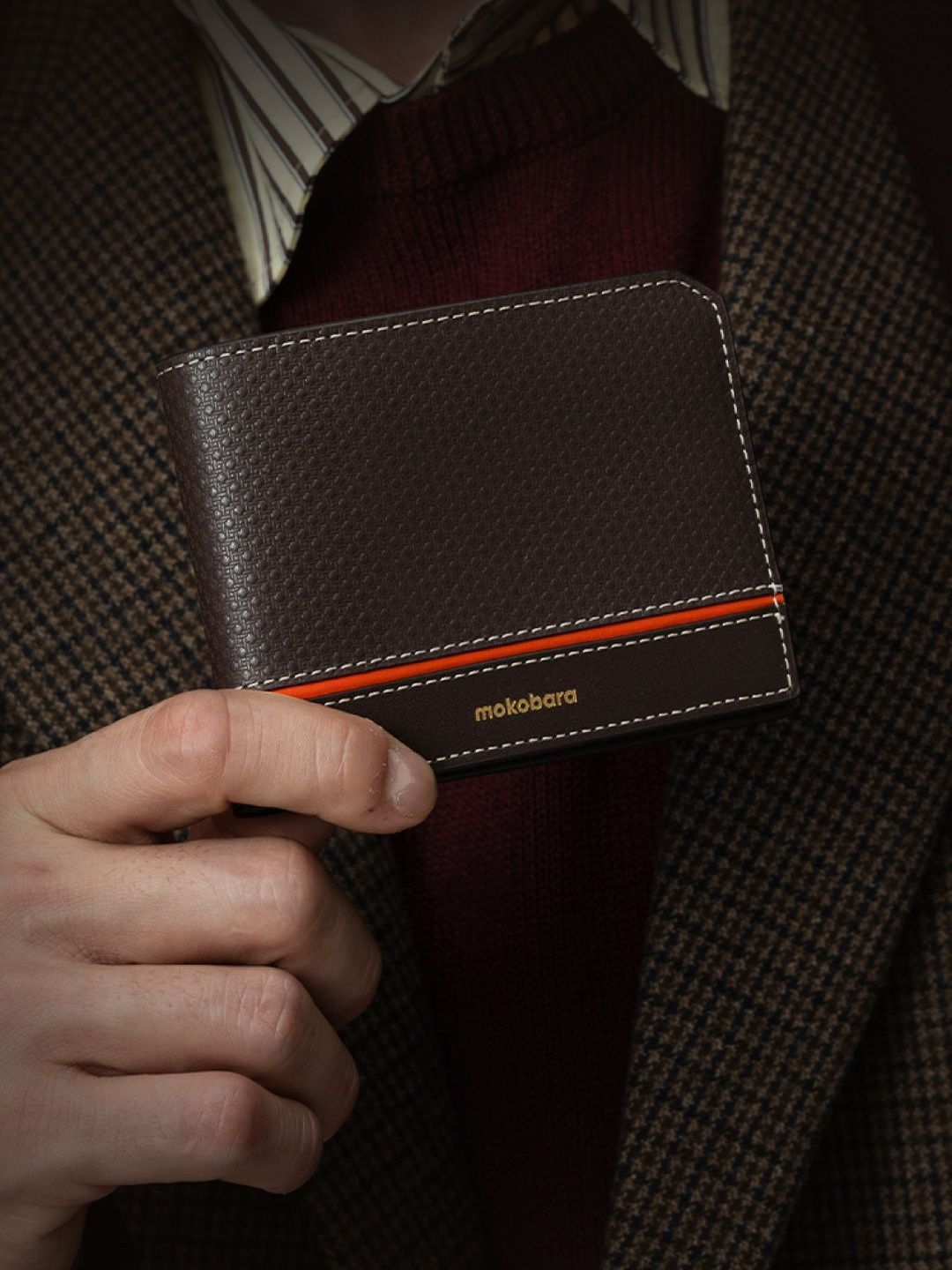 MOKOBARA Men Textured Leather Two Fold Wallet-picture-15