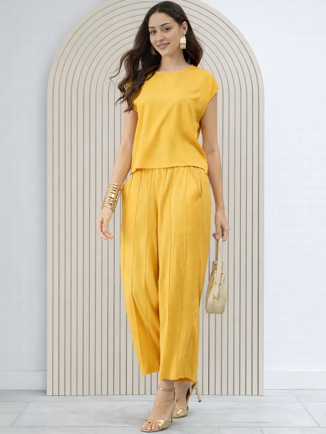 Moda Rapido Solid Top with Palazzos