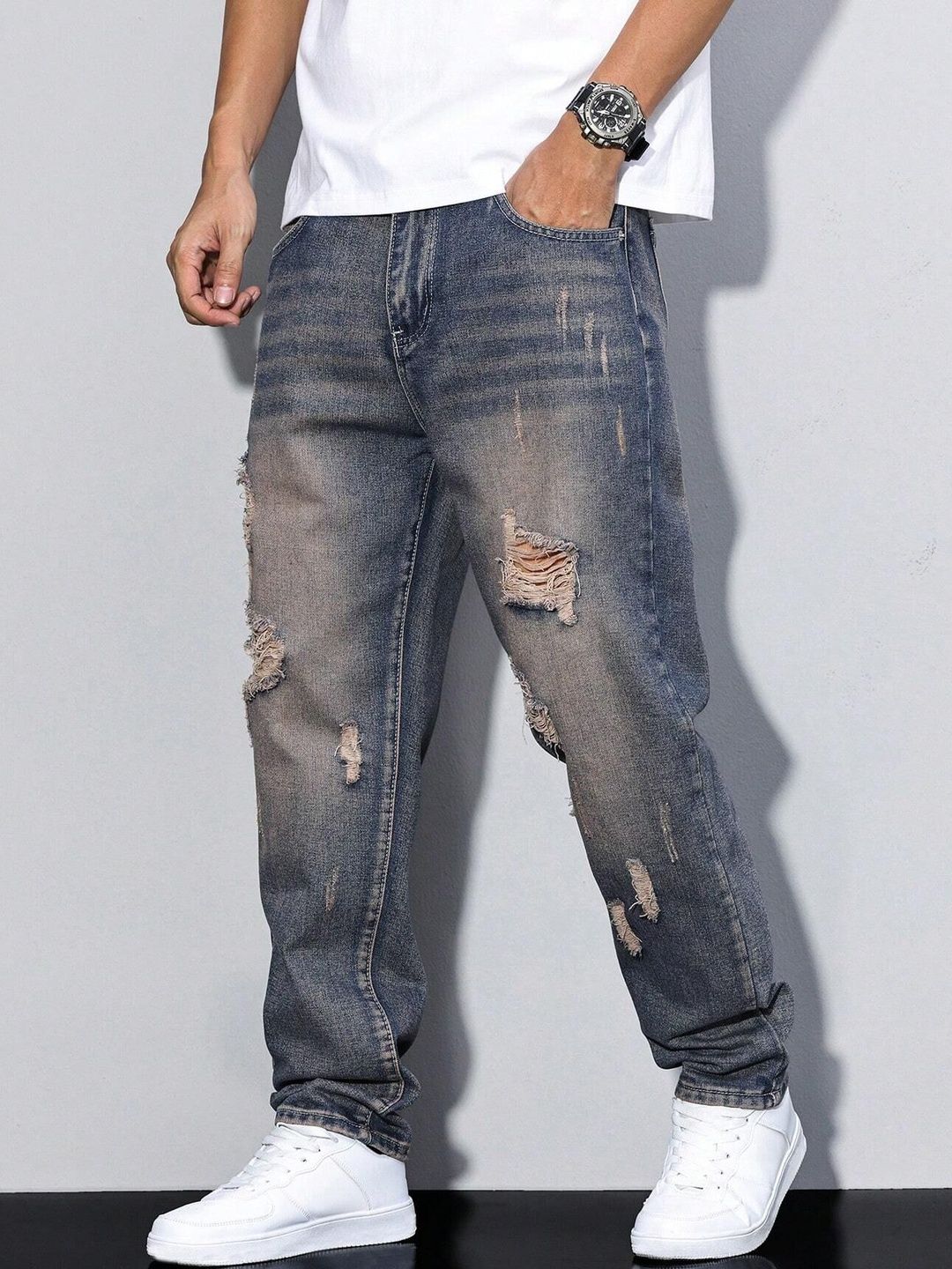 Off Duty India Men Straight Fit Mid-Rise Highly Distressed Heavy Fade Jeans-picture-34
