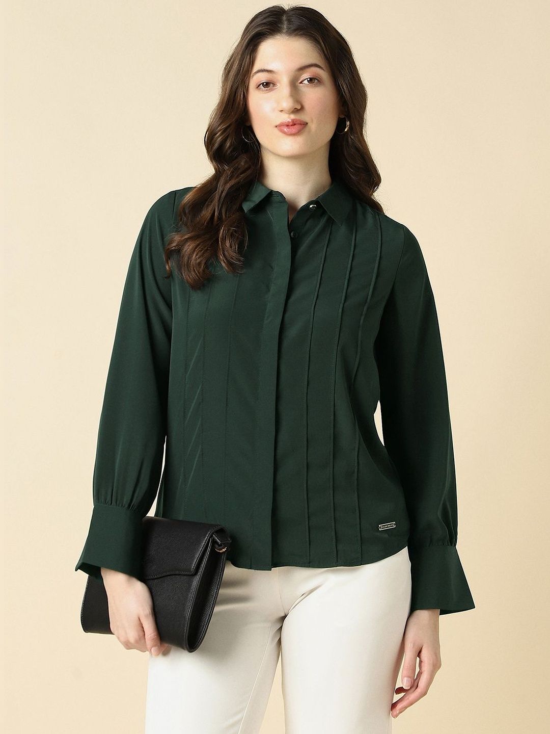 Men Regular Fit Solid Casual Shirt
