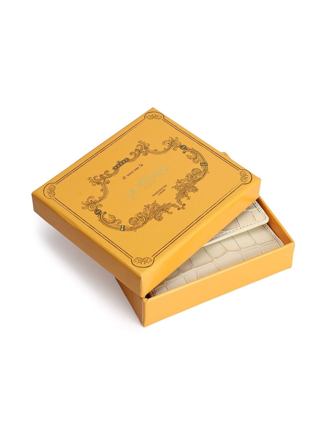 Da Milano Women Textured Leather Three Fold Wallet-picture-28