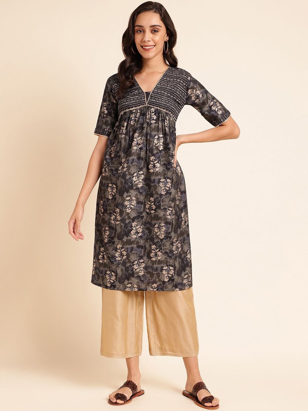 Ishin Floral Printed V-Neck Empire Kurti-picture-37