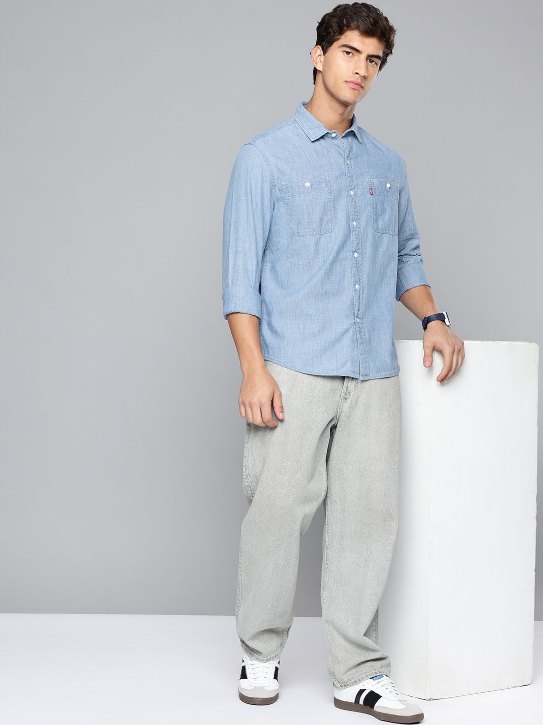 Levis