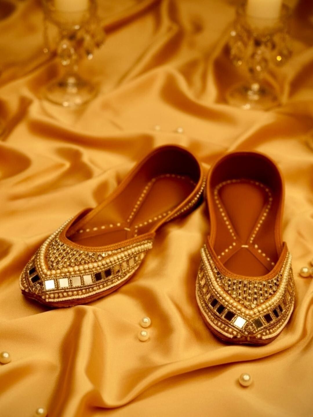 Gulbhahar Women Mojaris Flats-picture-13
