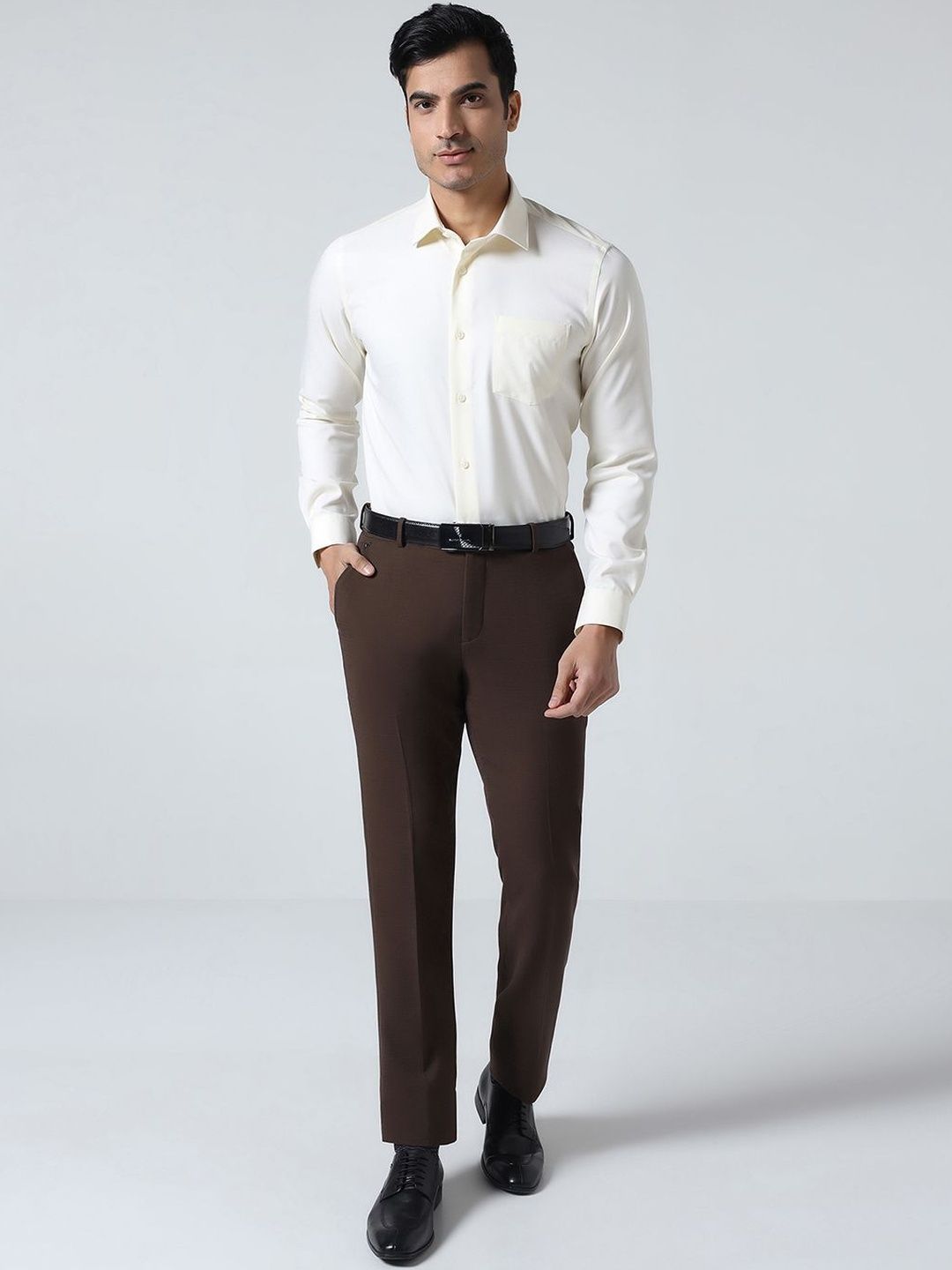 Blackberrys Men Slim Fit Easy Wash Trousers-image-31