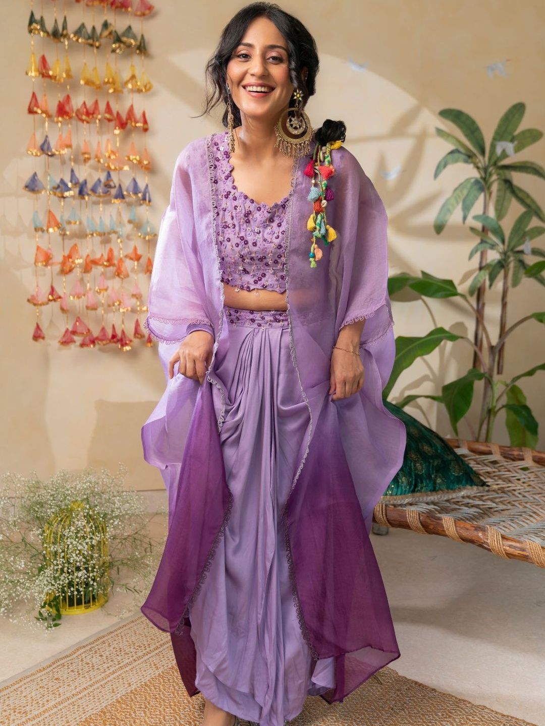 SHALINI DOKANIA Embellished Bralette Crop Top-picture-20