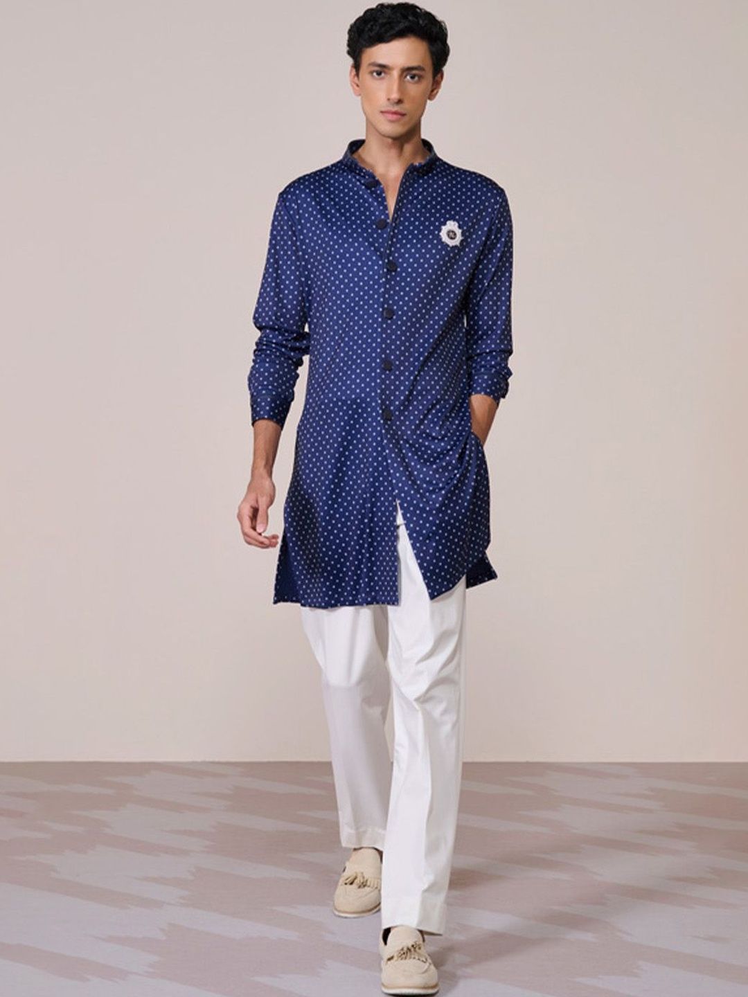 S&N by Shantnu Nikhil Men Geometric Gotta Patti Pathani Kurta-picture-19