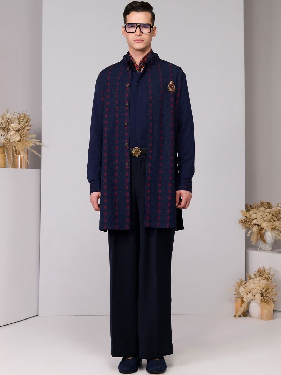 S&N by Shantnu Nikhil Men Geometric Sequinned Kurta-picture-41