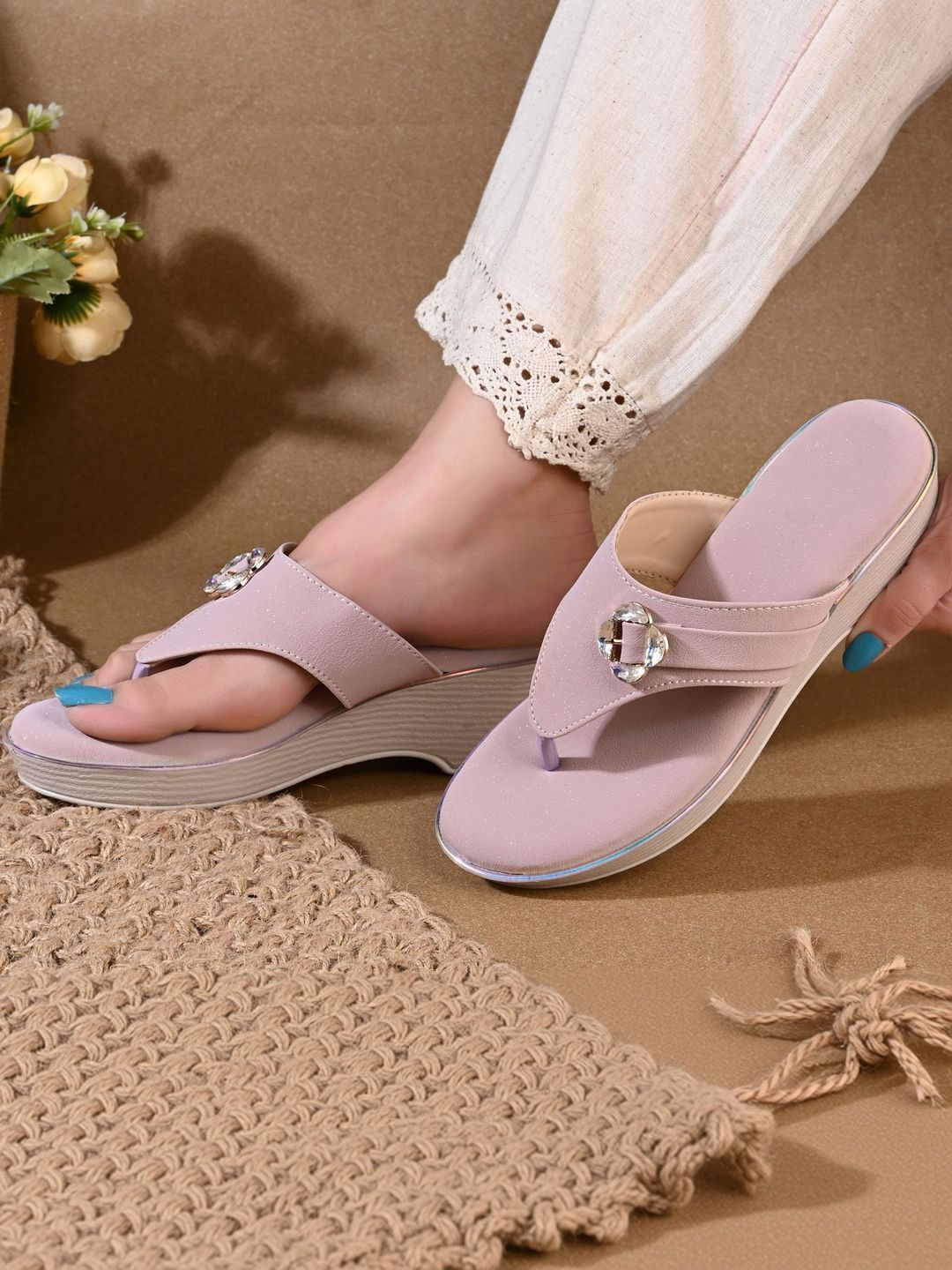 DressBerry Wedge Sandals-picture-39