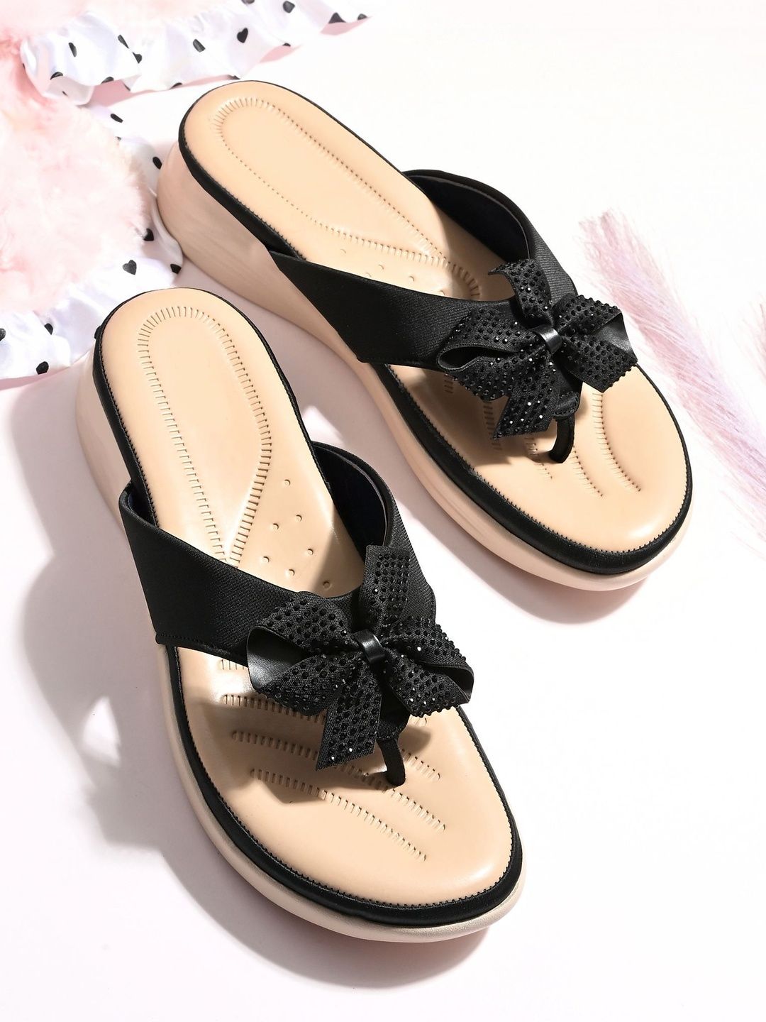 DressBerry Wedge Sandals with Bows