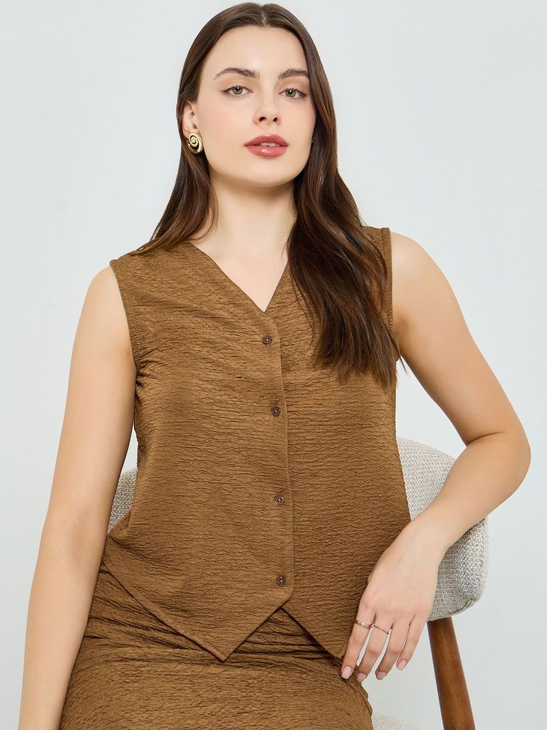 Styli Woven Design V-Neck Woven Waistcoat-picture-17