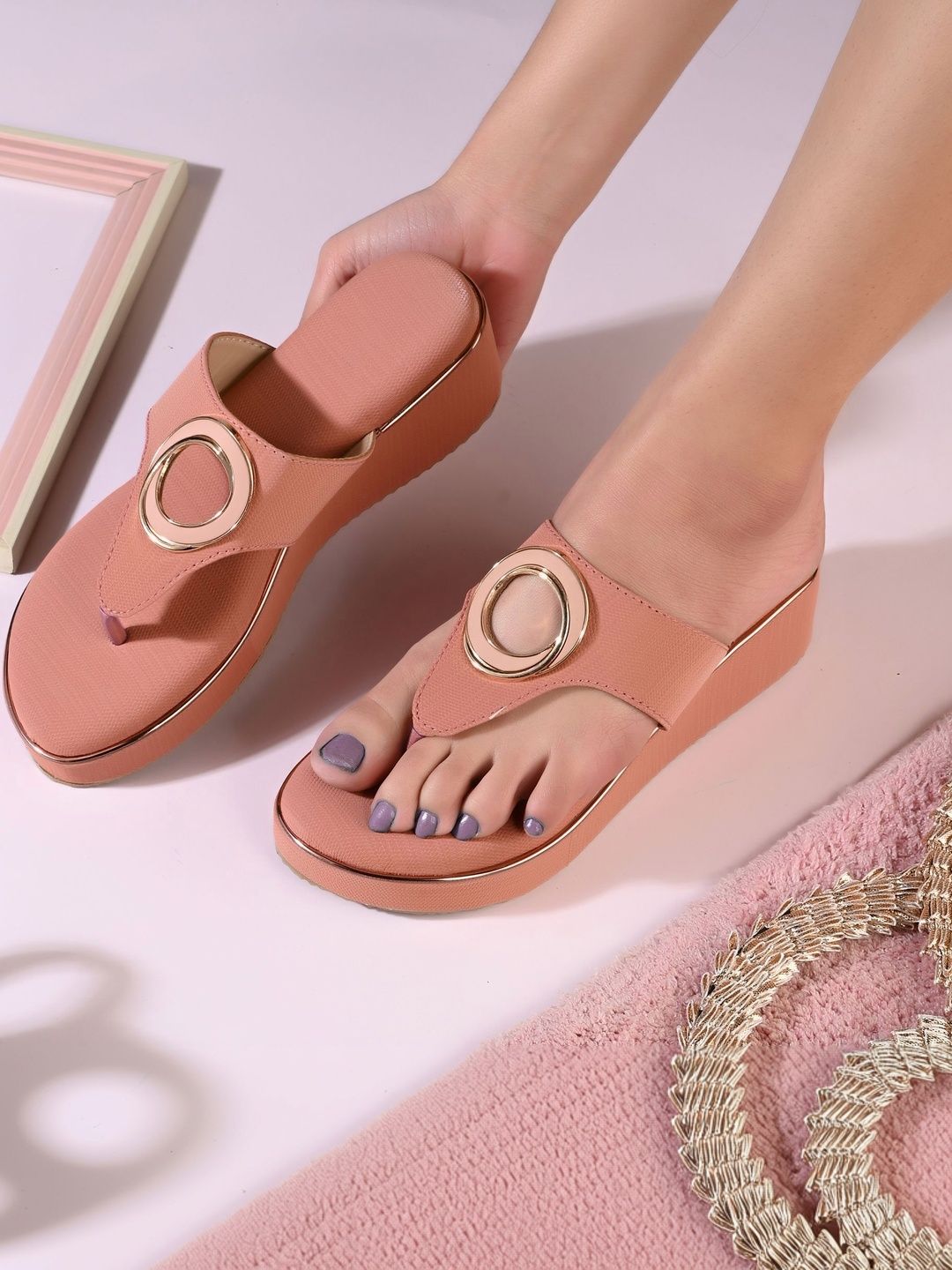 DressBerry Wedge Sandals-picture-14