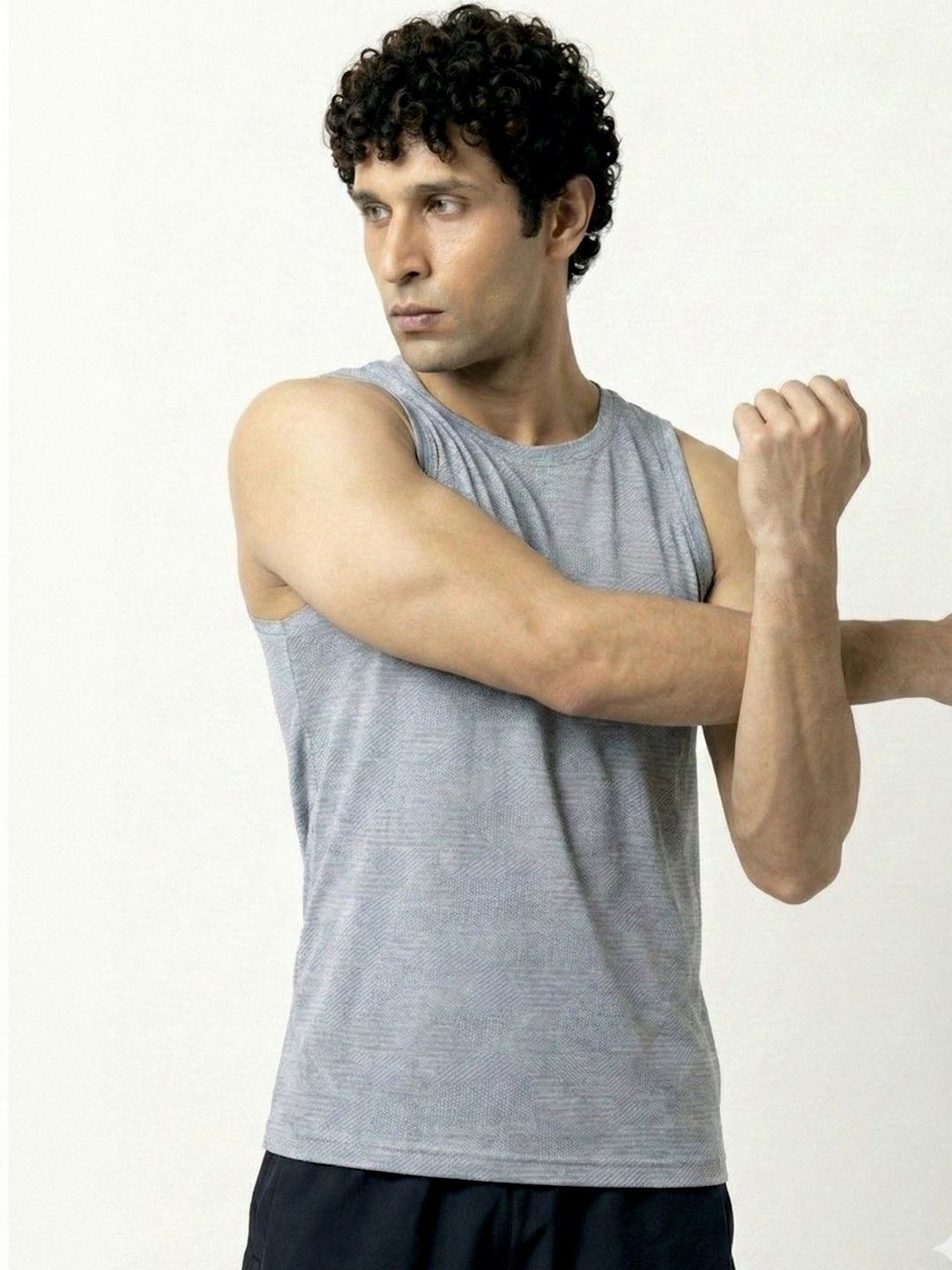 UNBEATEN Printed Gym Vest-picture-14