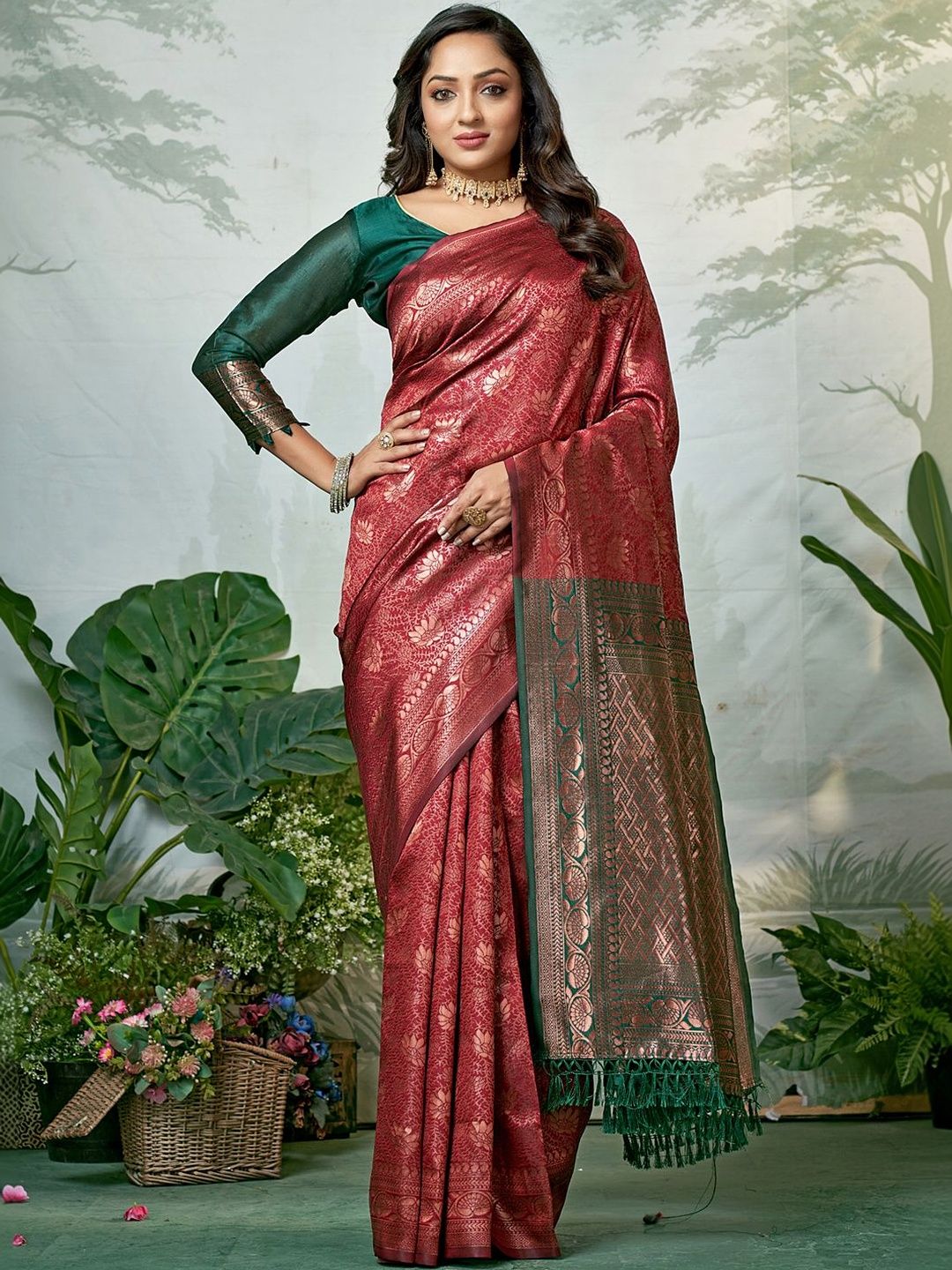SZN Woven Design Zari Silk Blend Heavy Work Banarasi Saree-picture-16