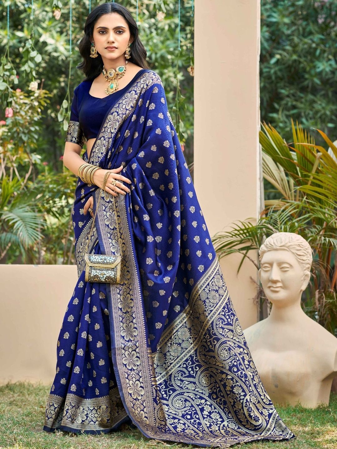 SZN Paisley Zari Silk Blend Heavy Work Banarasi Saree-picture-57