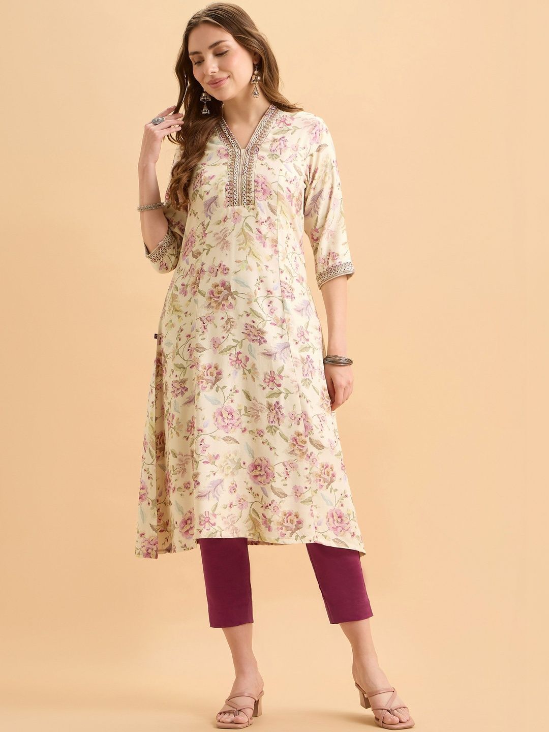 Vismay Floral Printed V-Neck Thread Work Thread Work Kurti-picture-10