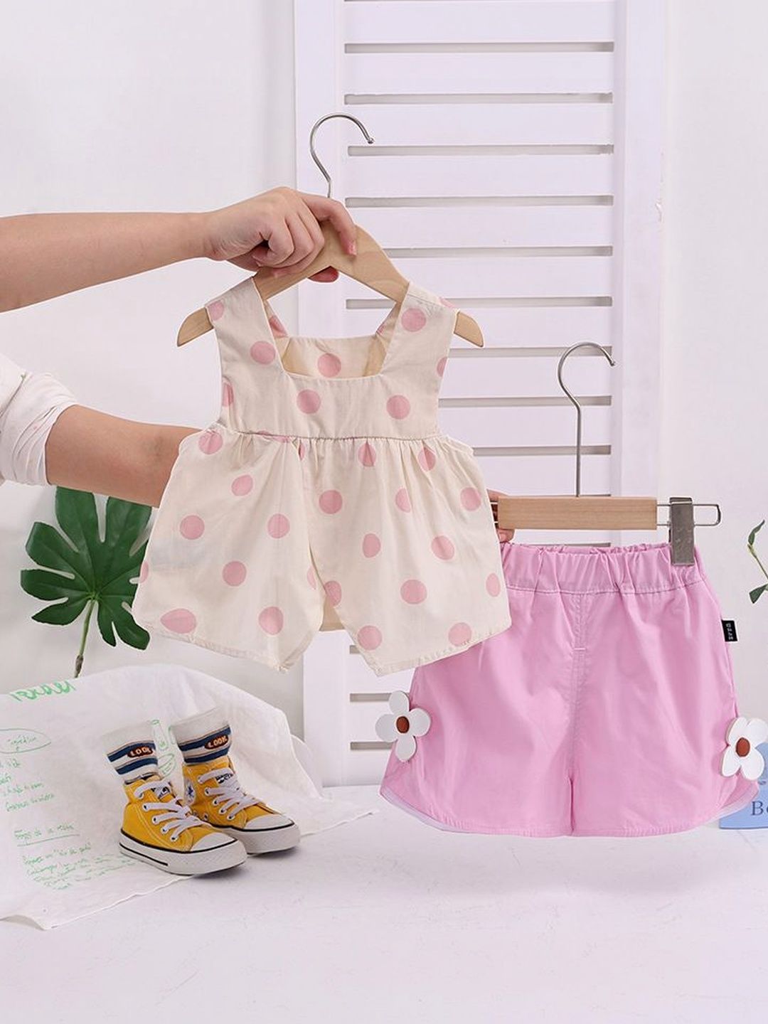 YK Girls Printed Top with Shorts