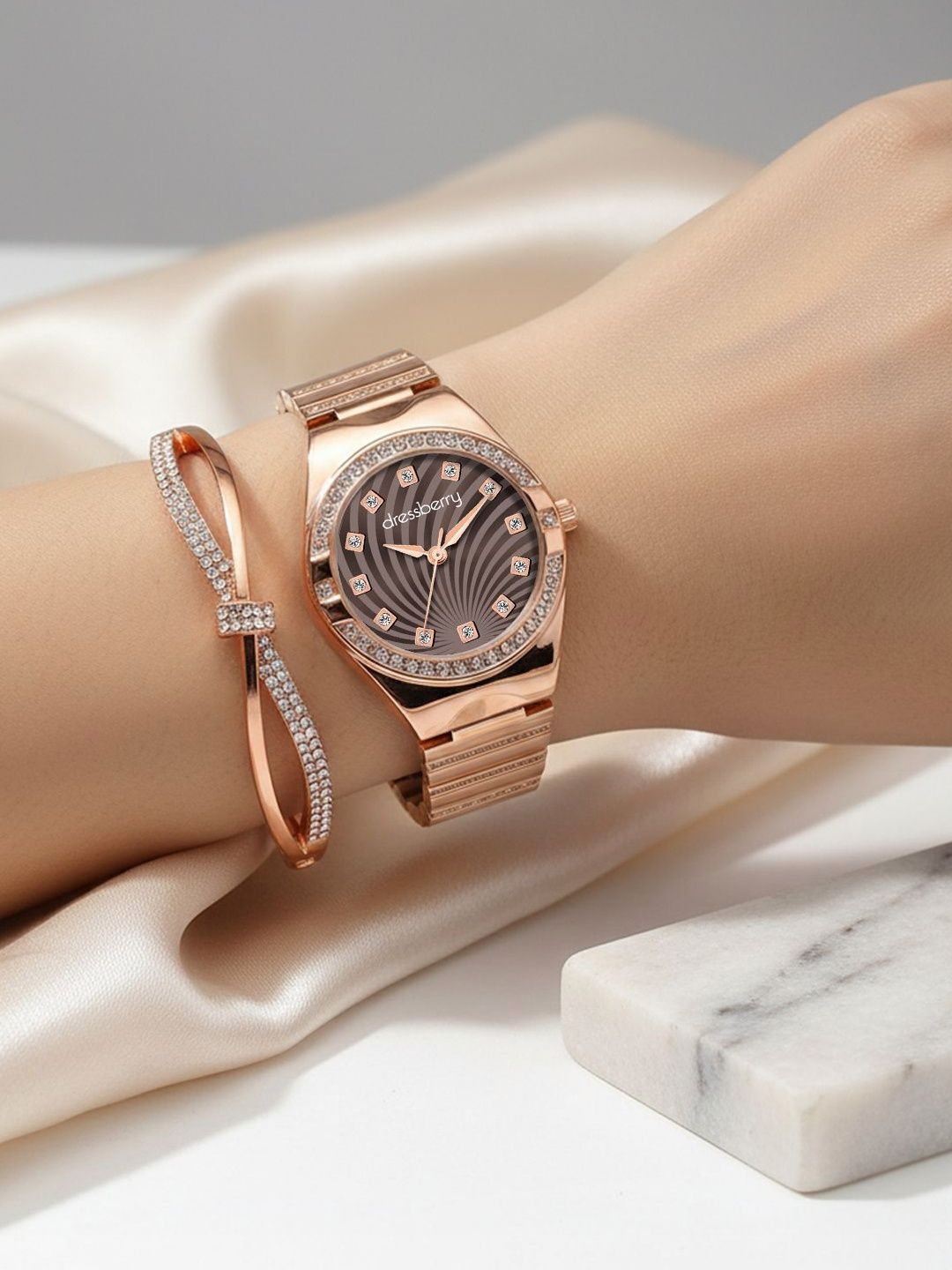 DressBerry Women Dial & Bracelet Style Straps Analogue Watch DBWJSet26-20-picture-23