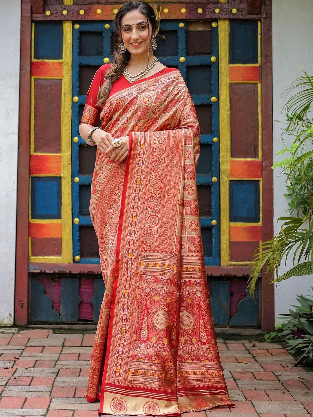 SZN Ethnic Motifs Zari Silk Blend Heavy Work Banarasi Saree