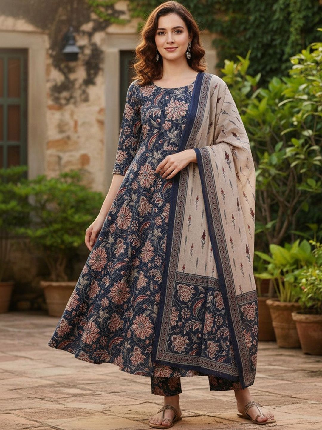 ARADHNA Women Floral Printed Regular Kurta with Trousers & With Dupatta-picture-7