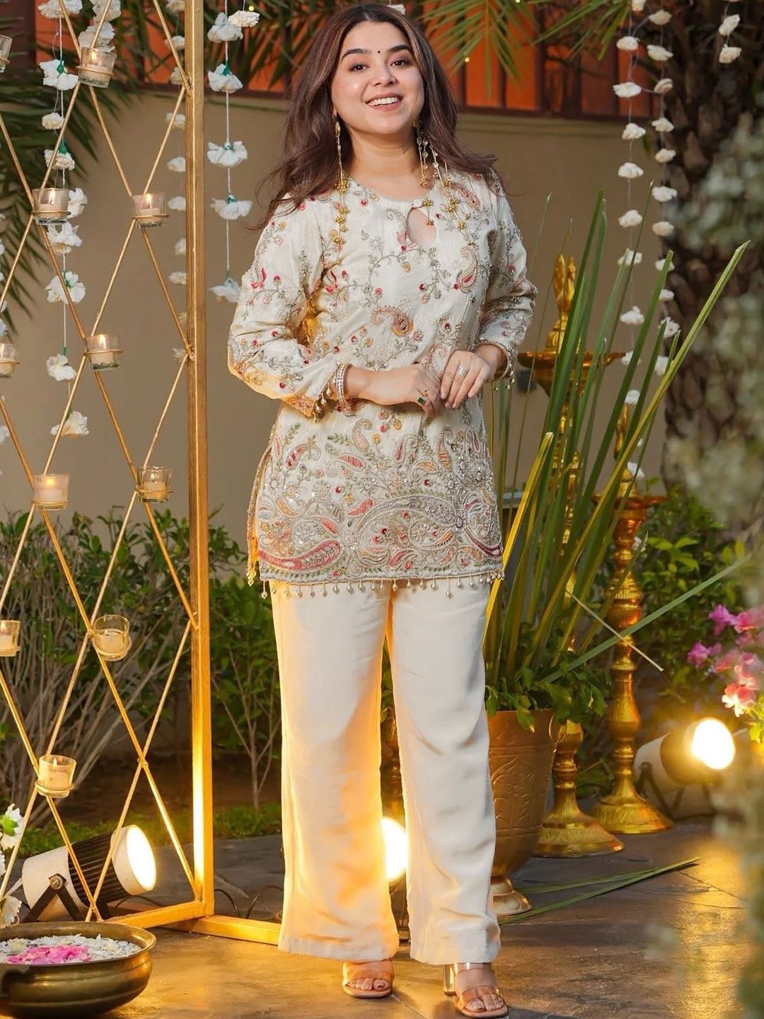 Moda Rapido Women Ethnic Motifs Embroidered Regular Thread Work Pure Silk Kurta with Trousers-picture-21
