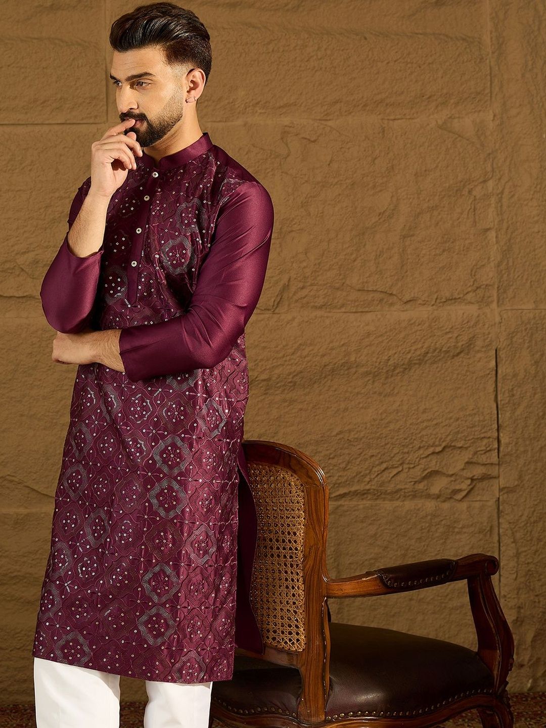 House of Pataudi Embroidered Mandarin Collar Knee Length Straight Kurta-picture-50