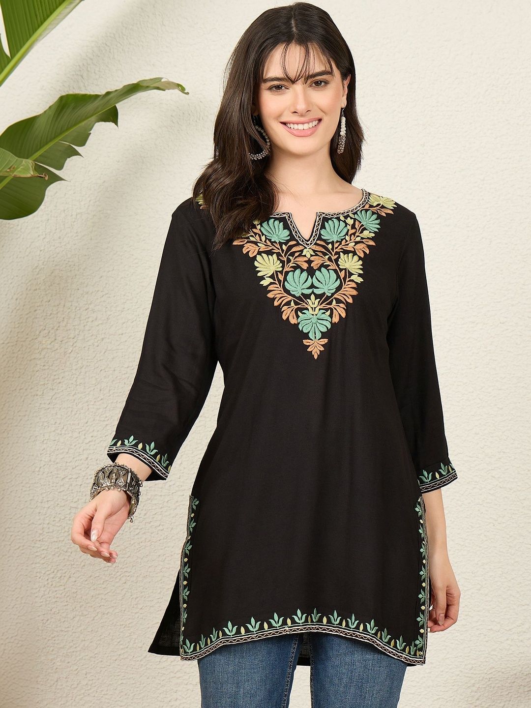 Anouk Botanical Embroidered V-Neck Thread Work Thread Work Kurti-picture-58