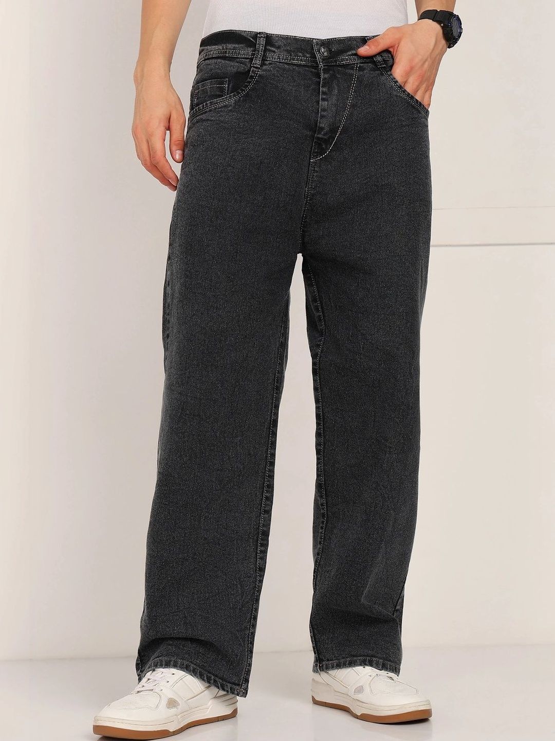 Veltick Men Mid-Rise Light Fade Jeans-image-28
