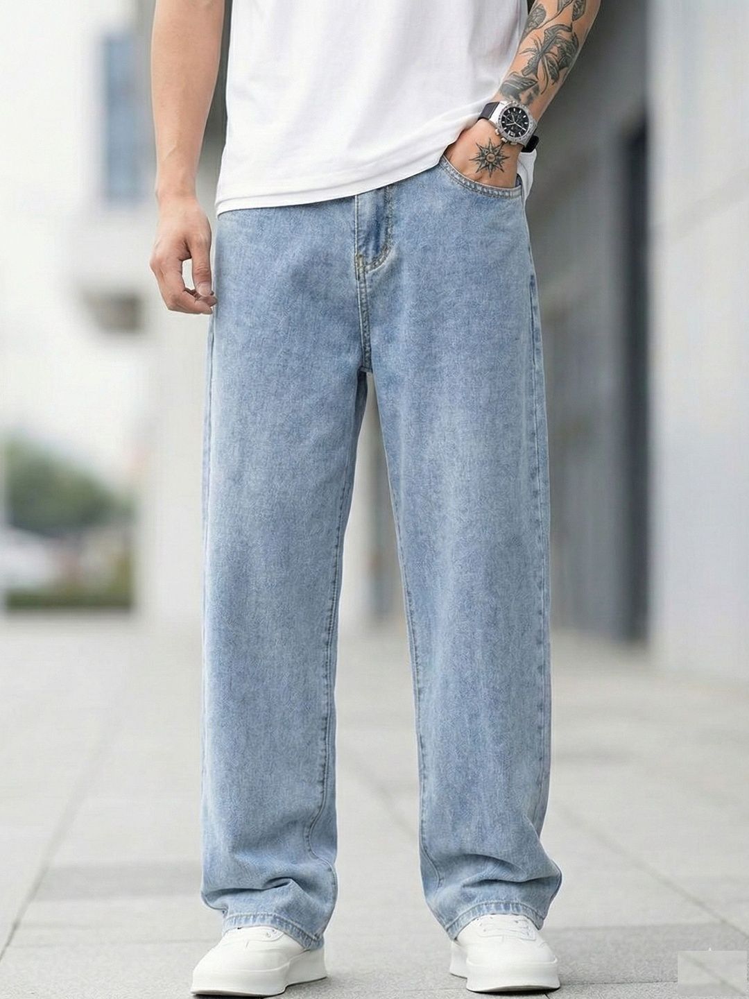 Veltick Men Mid-Rise Light Fade Jeans-image-19